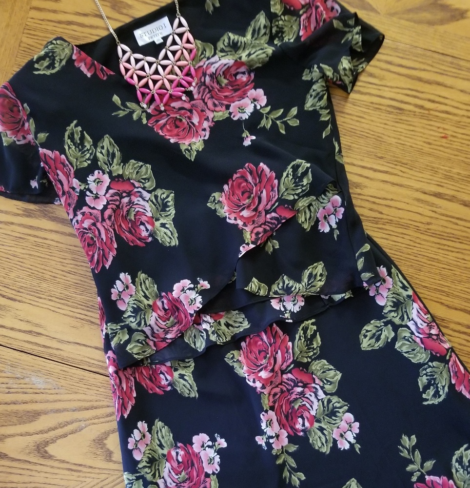 Studio I matching blouse/skirt set